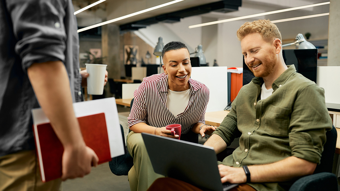 /content/dam/getnetworld/images/your-business/Large _Simplifying_2.png